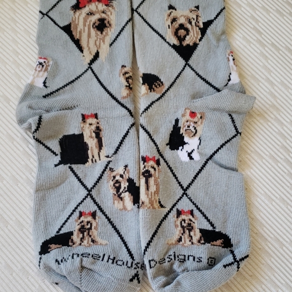 Host Pick * New YORKSHIRE TERRIER socks - Picture 2 of 5